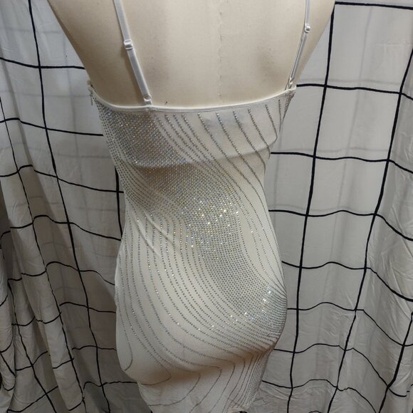 Banjul Mini White Dress - Picture 11 of 12